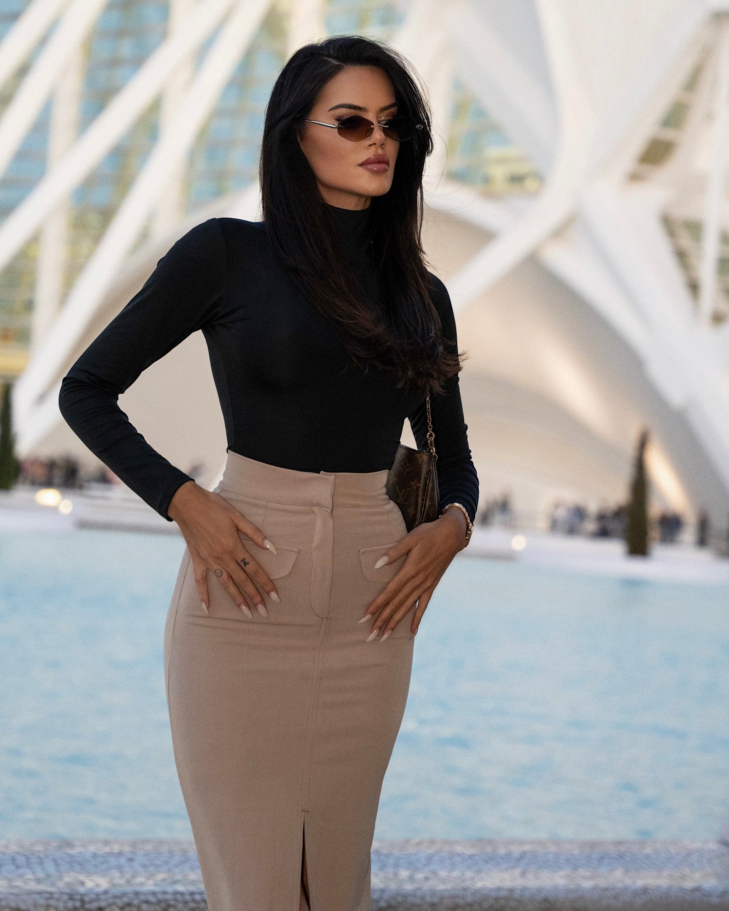 Suknja visok struk